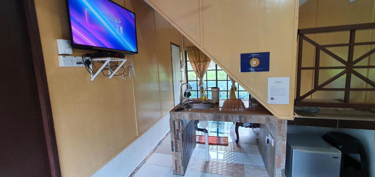 Chalet Kampong Semawar Kuala Kangsar Exterior foto