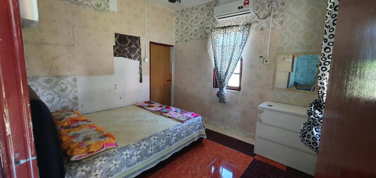 Chalet Kampong Semawar Kuala Kangsar Exterior foto